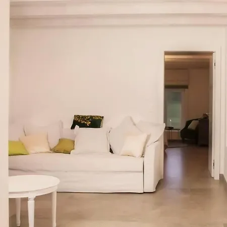 Les Champs Du Levant Apartman *